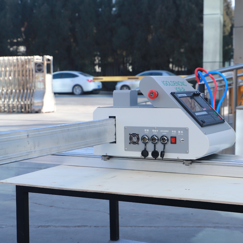 قاطع بلازما محمول بنظام CNC لق - مراجعة Plasma Cutter Portable وسعره
